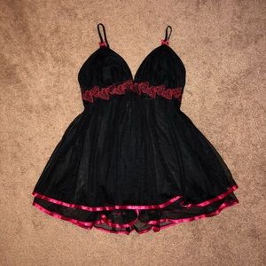•Black & Red Lace Teddy•